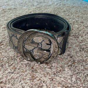 Men’s Gucci belt